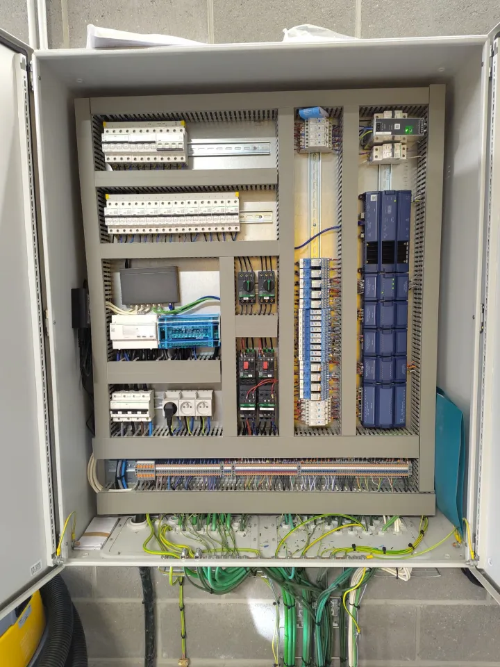 tableau électrique pour le réseau de chaleur