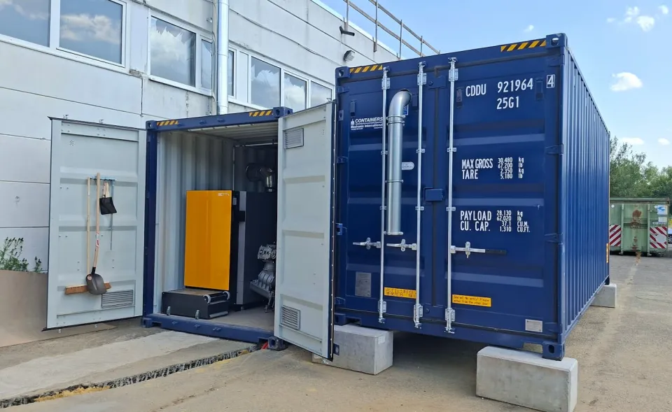 Chaufferie bois dans container maritime