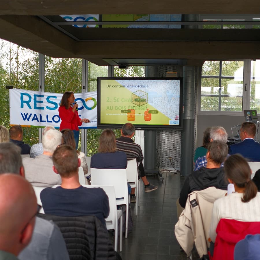Intervention de Caroline Lambin lors du Colloque REScoop